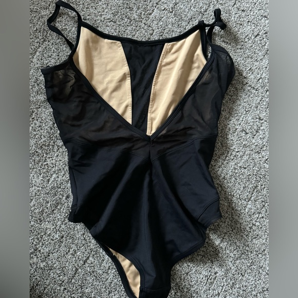 Russian Pointe black ballet mesh leotard size XS NEW - Picture 6 of 10